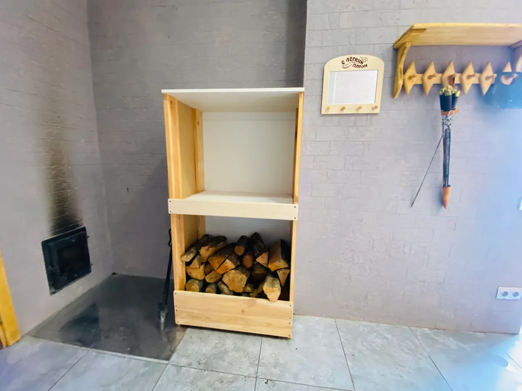 Трехэтажный коттедж с баней и бассейном