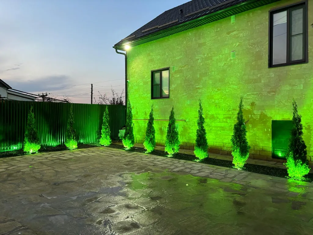 Дом на берегу Каспийского моря