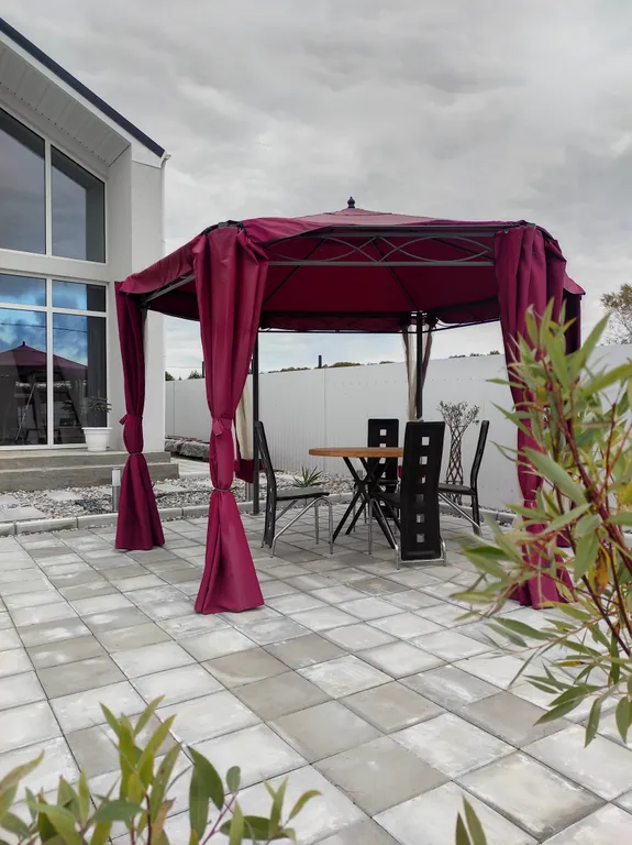 Дом рядом с побережьем