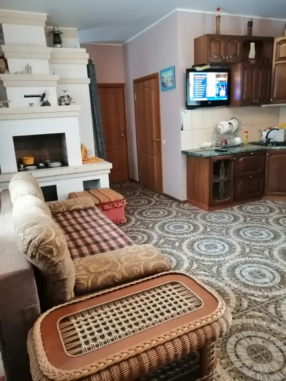 Дом с баней и беседкой