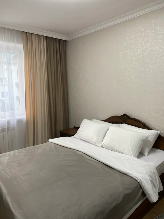 Трехкомнатная квартира в центре Небуга