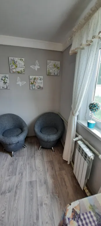 Уютный домик рядом с монастырем в самом центре