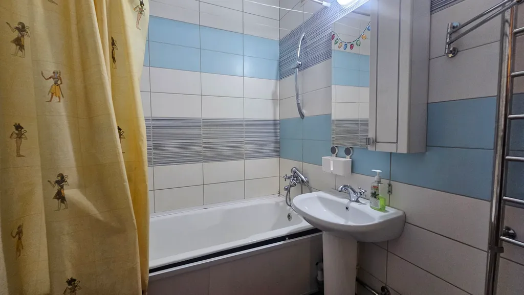 Большая трехкомнатная квартира