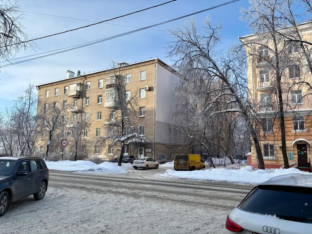 Квартира Просторная квартира в центре у ТЦ Аура — Ярославль