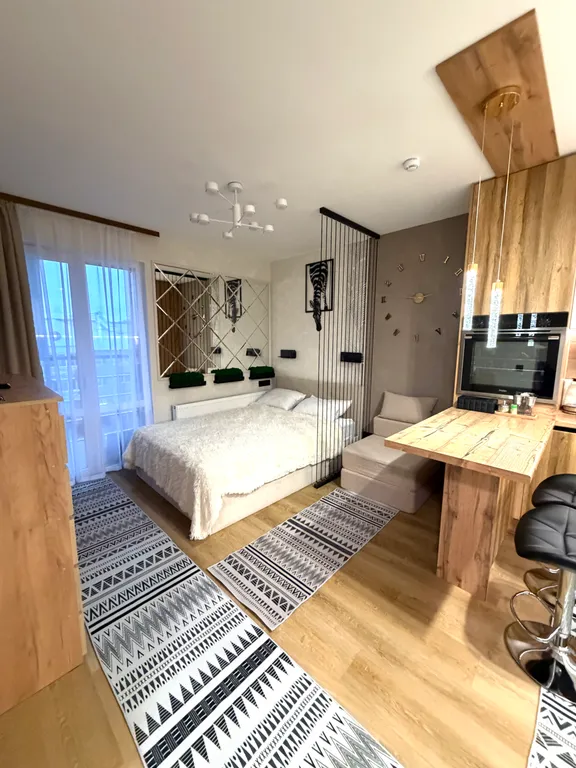 Стильная новая студия в расширенном центре