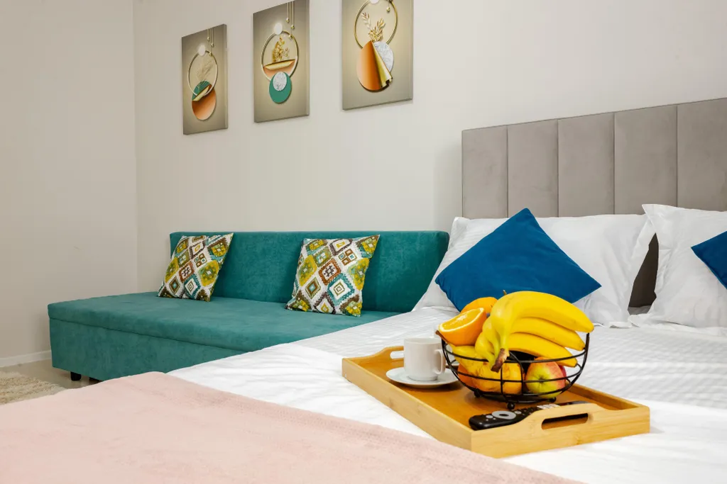 Центр левого берега