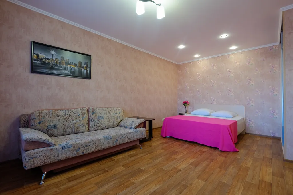 Квартира напротив городского сада — аренда посуточно в Томск