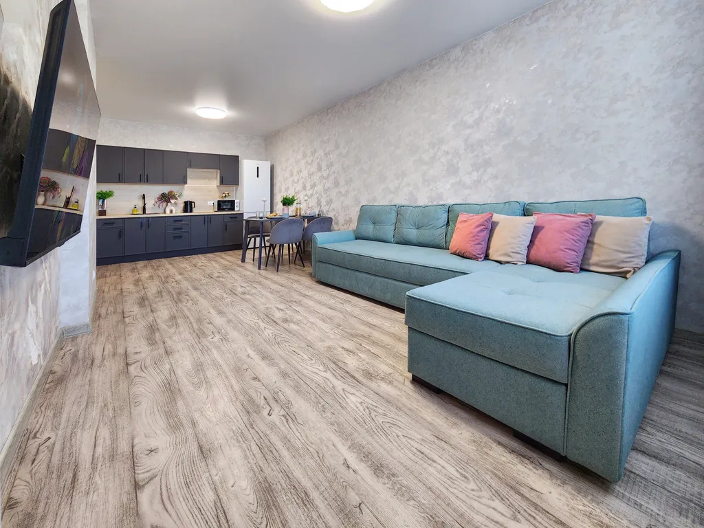 Квартира 3-комнатная на Взлетке возле ТРЦ Планета — аренда посуточно в Красноярск