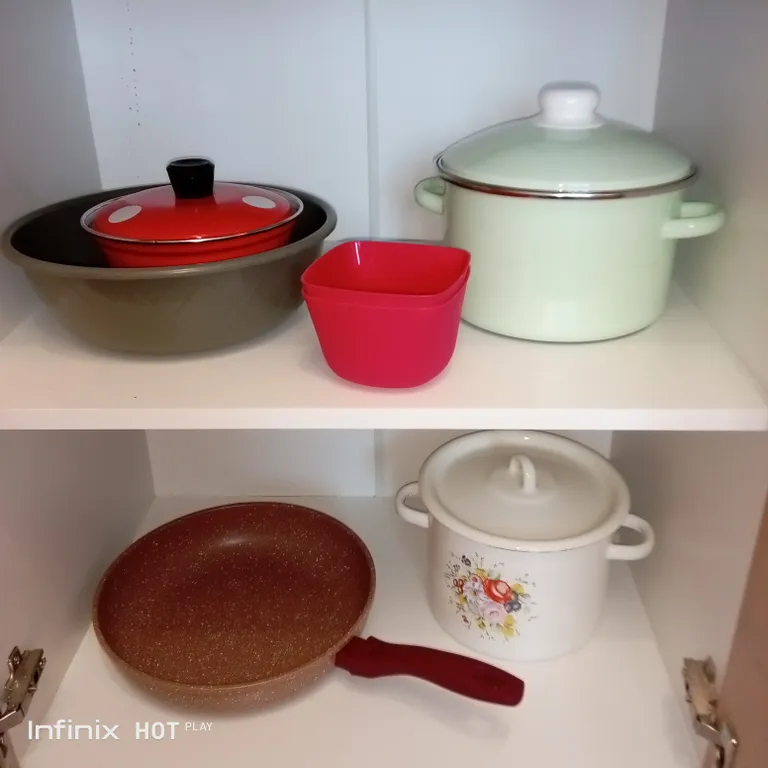 Студия с видом на горы и новороссийский порт