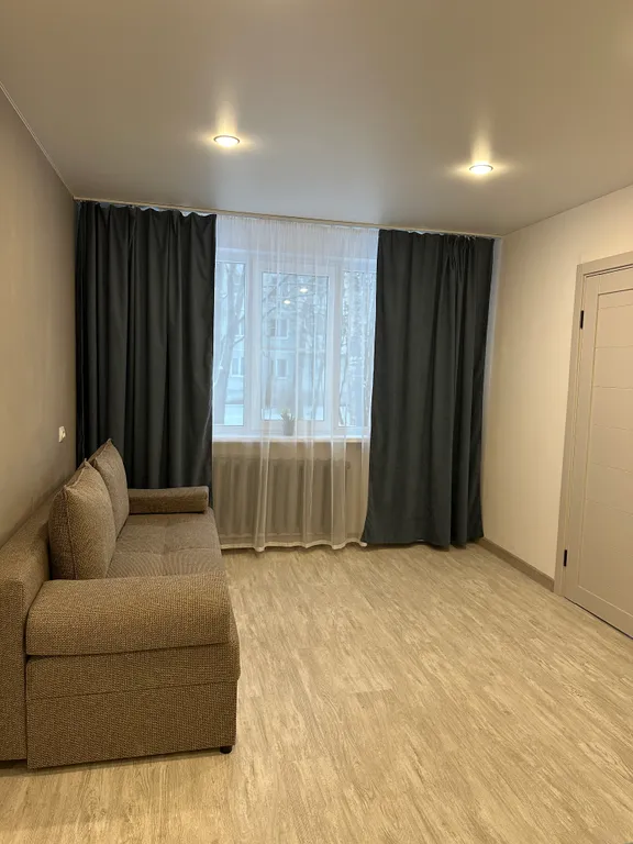 Двухкомнатная квартира в центре Завеличье — аренда посуточно в Псков