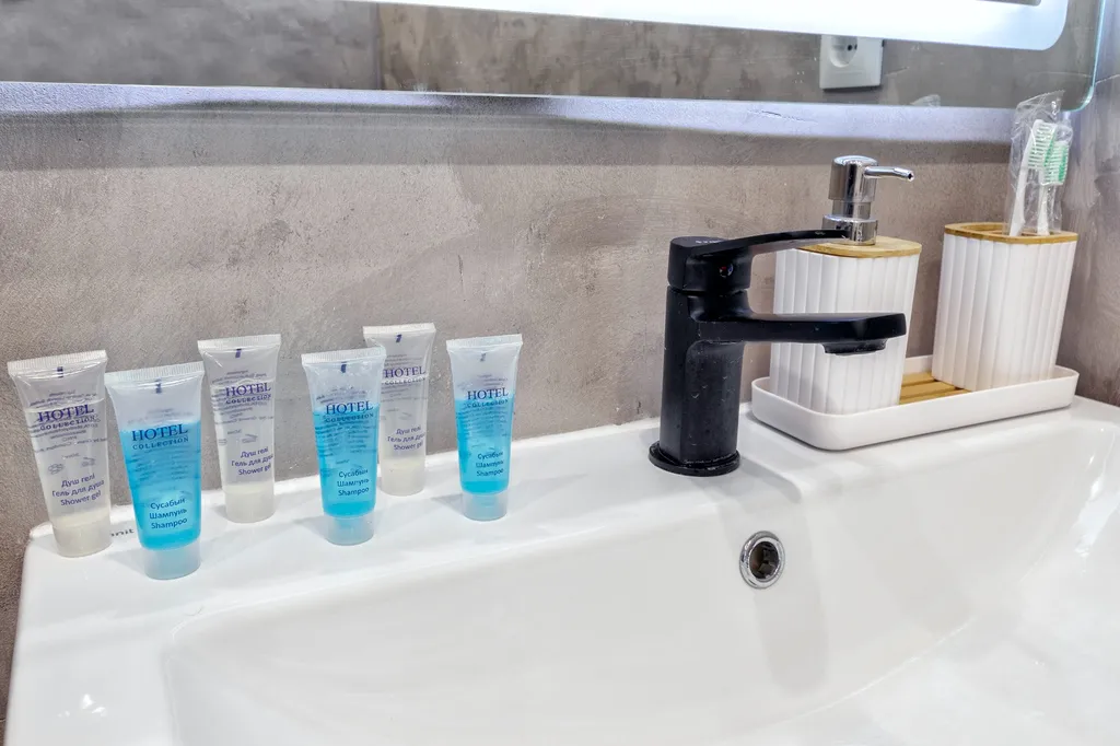 ЖК Respublika, ТРЦ Ханшатыр