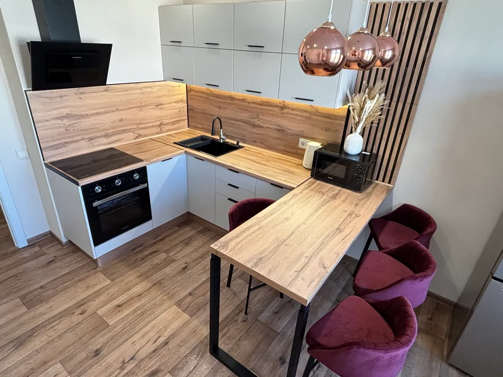 Просторная новая 2-комнатная квартира рядом с Кремлем