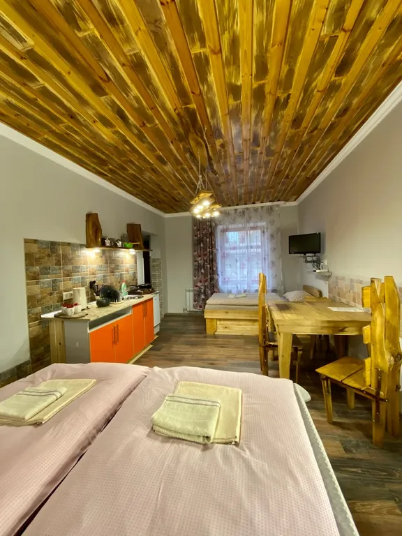 Апартаменты студио с отдельным входом для 3 гостей на озере Дривяты