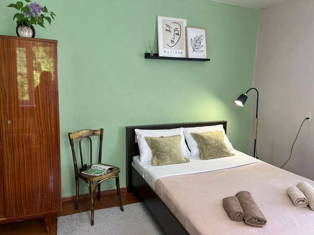 Теплая квартира эконом класса в укромном месте близко от центра — аренда посуточно в Новосибирск