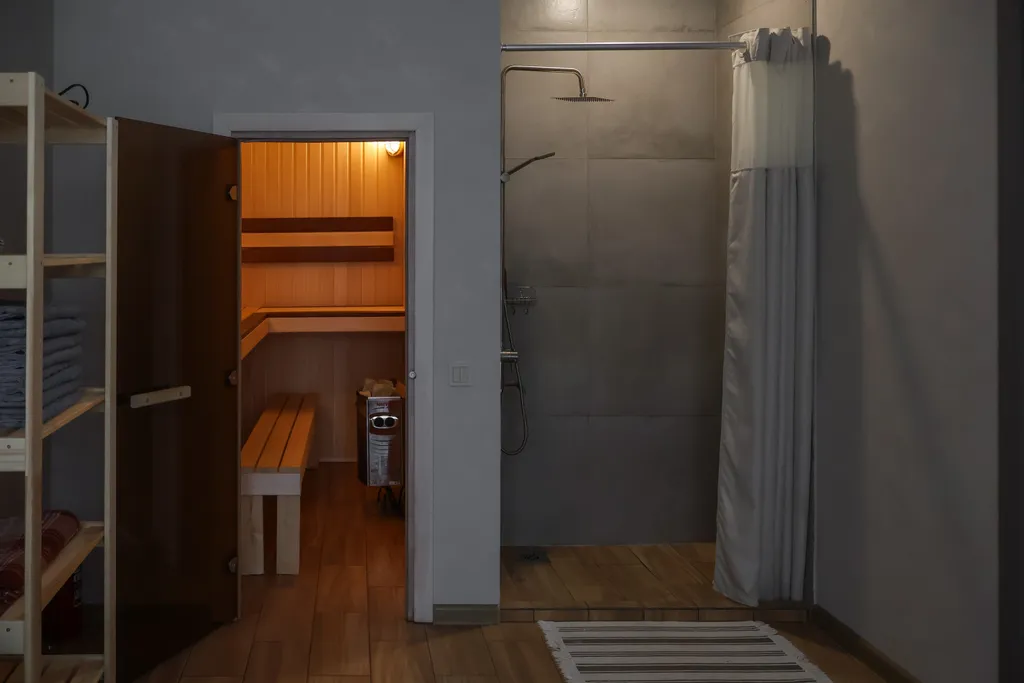 Уютный дом в черте города