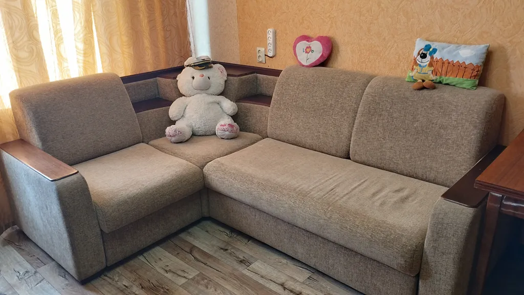 Четырехкомнатная квартира в тихом районе