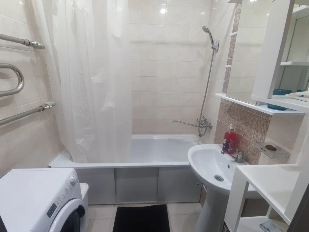 Два Товарища