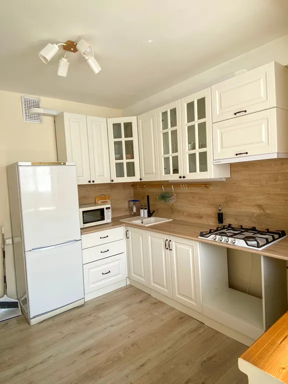 Квартира Светлая, уютная, солнечная однокомнатная квартира — Сириус