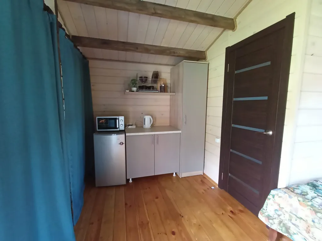 Четырехместный уютный гостевой дом с видом на горы №9