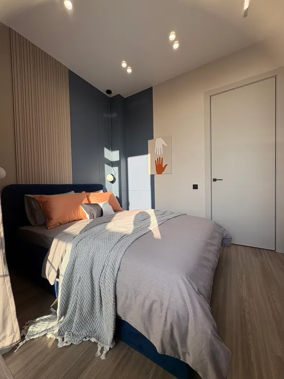 Абсолютно новая квартира в центре на набережной