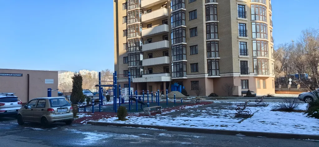 Уютная студия для семьи в новом жилом комплексе в центре