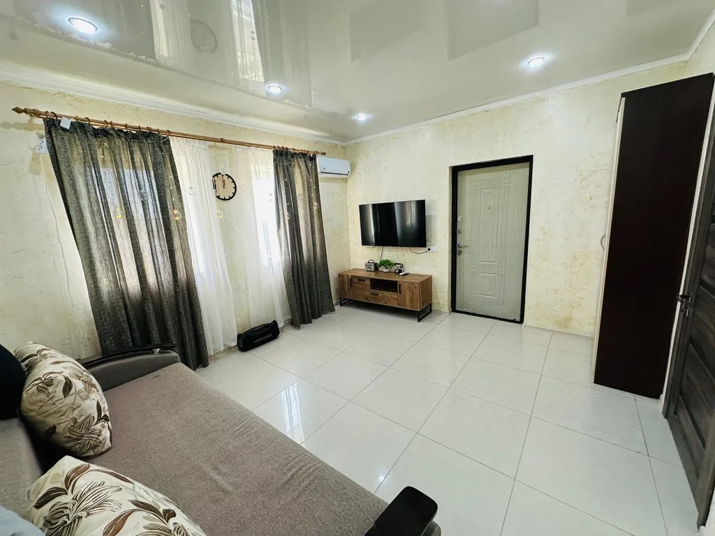 Коттедж Дом под ключ в живописном районе — аренда посуточно в Сухум