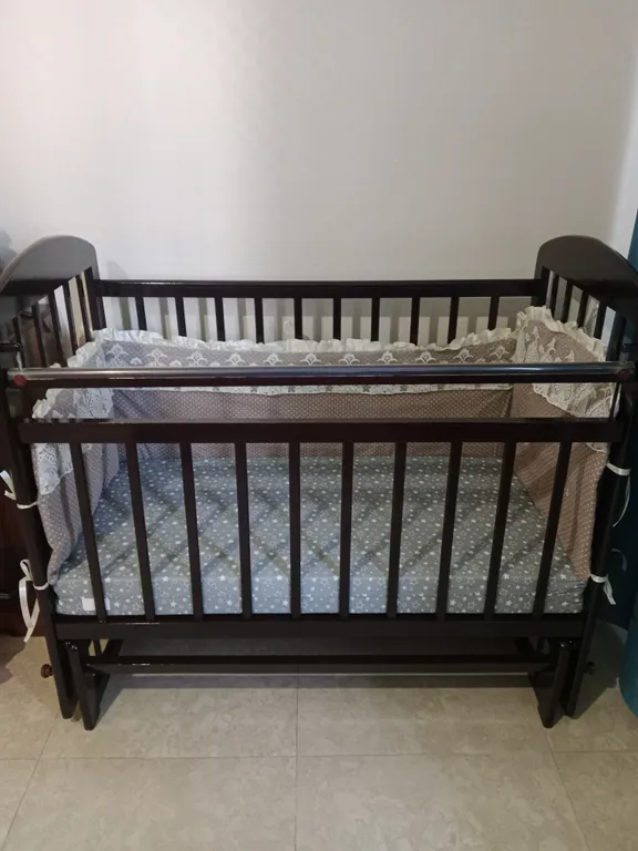 Часть дома,индивидуальное отопление, новый ремонт (дет.принадлежности)