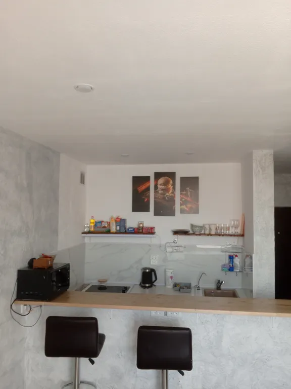 Студия напротив часовой башни