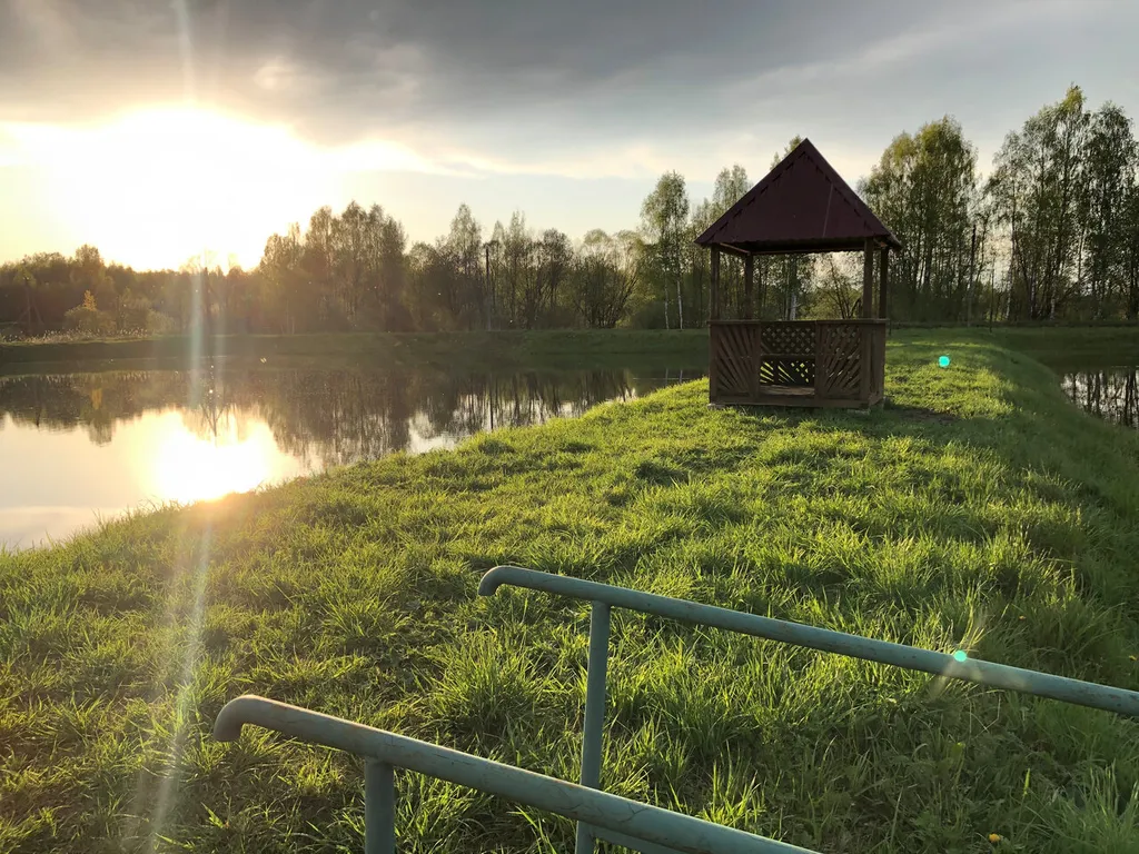 Эко-коттедж на берегу реки