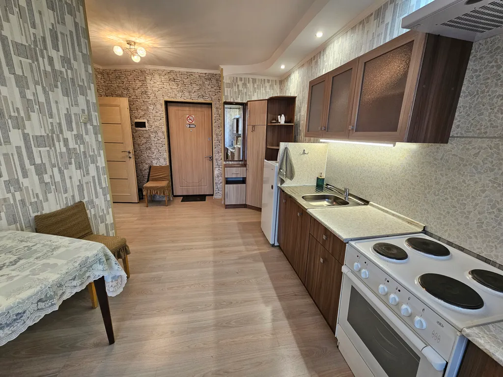 Уютная квартира у метро, 5 минут