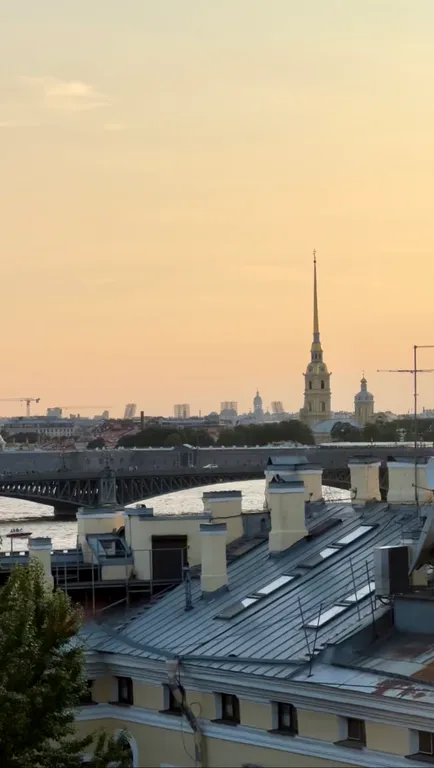 Квартира Квартира с видом на Неву в сердце Петербурга — Санкт-Петербург