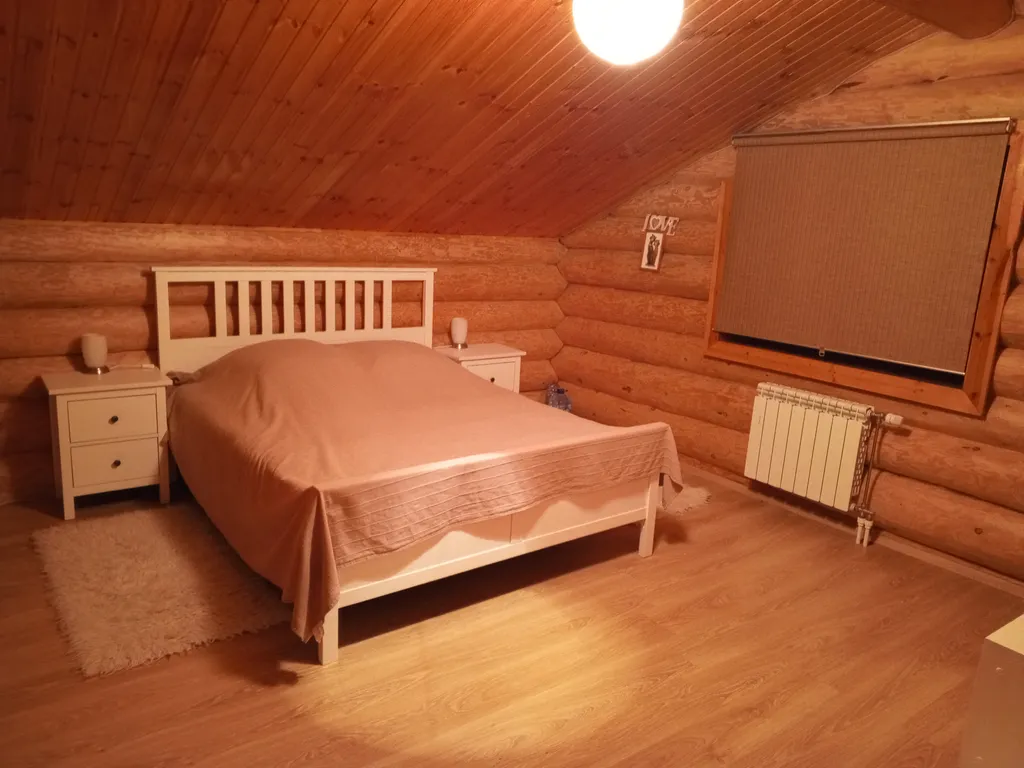 Уютный, бревенчатый дом