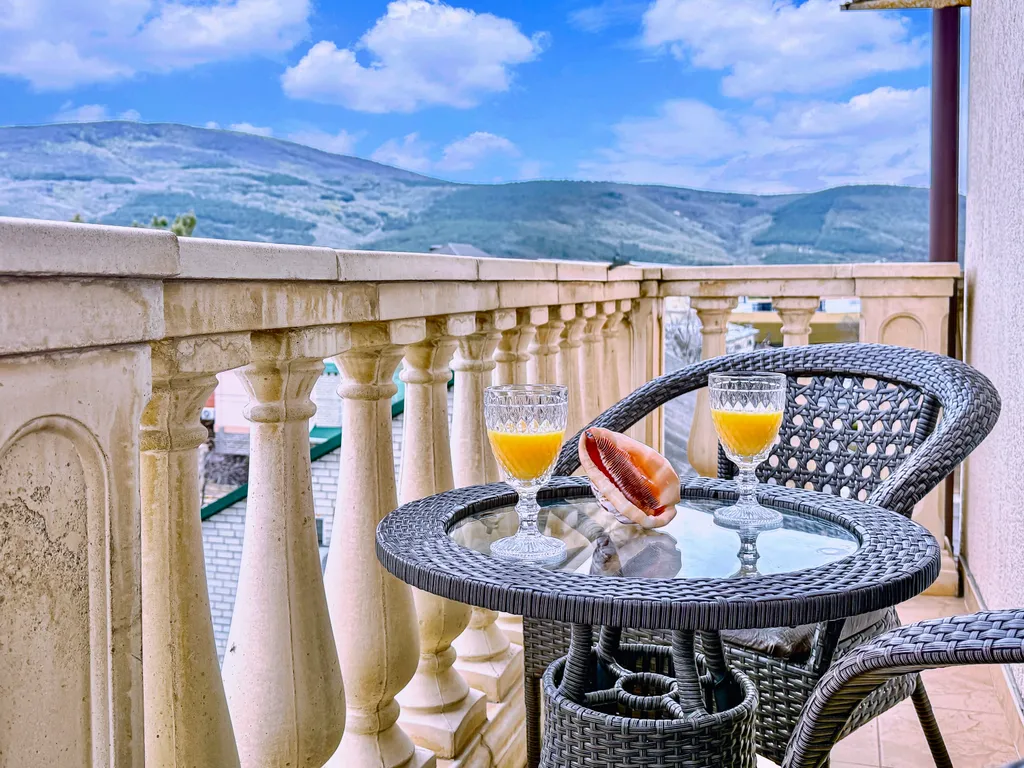 Мансардный номер в центре в 7 минутах до моря