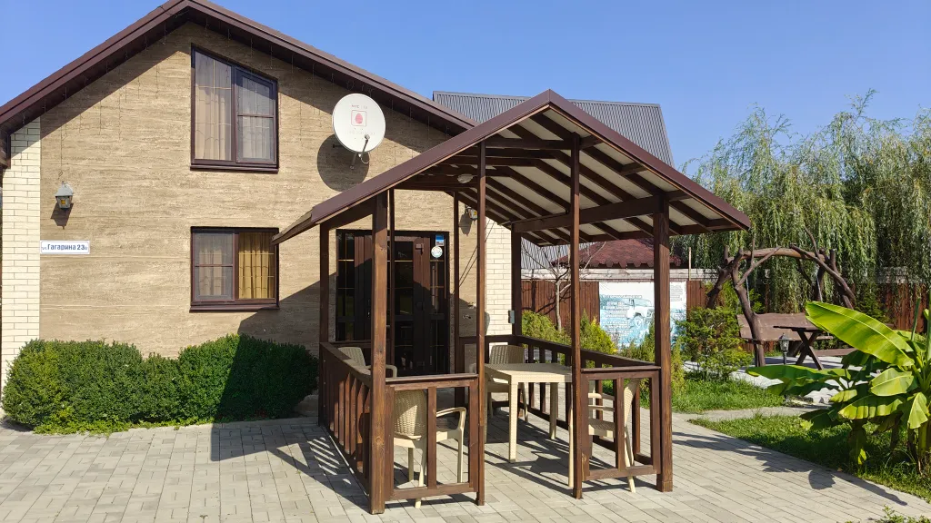 Коттедж-студия с видом на горы