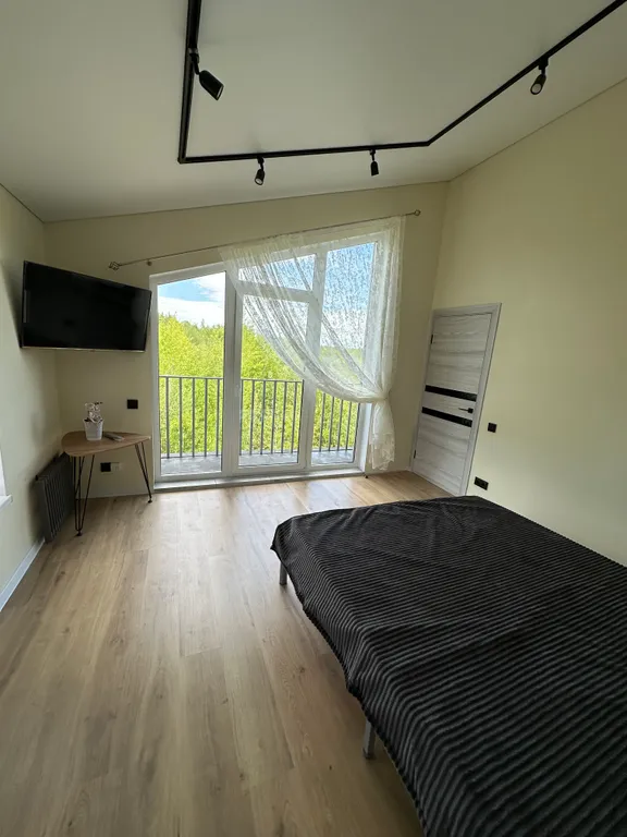 Апартаменты с видом на лес в 10 метрах от озера Банное