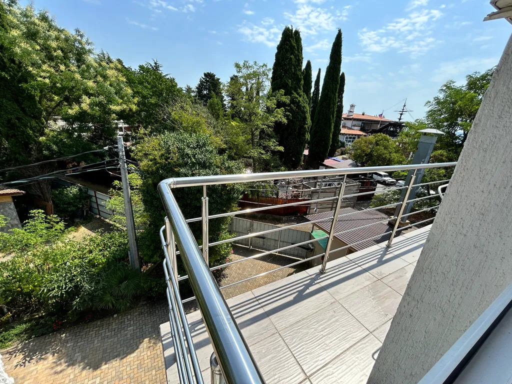 Просторный 3-комнатный апартамент с видом на море