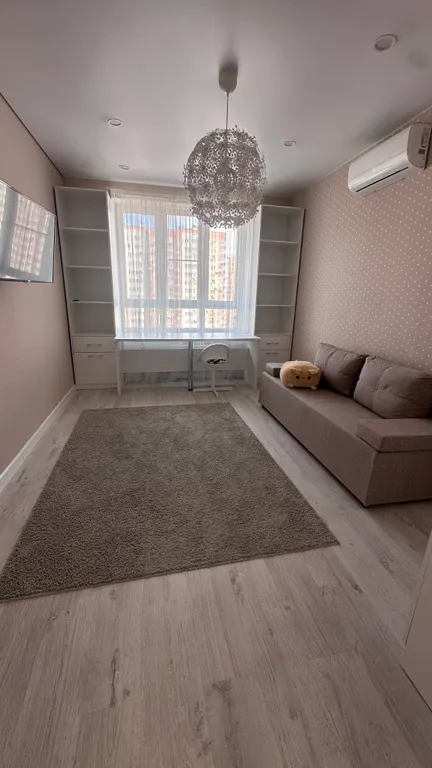 Уютная современная двухкомнатная квартира с видом на Парк Галицкого