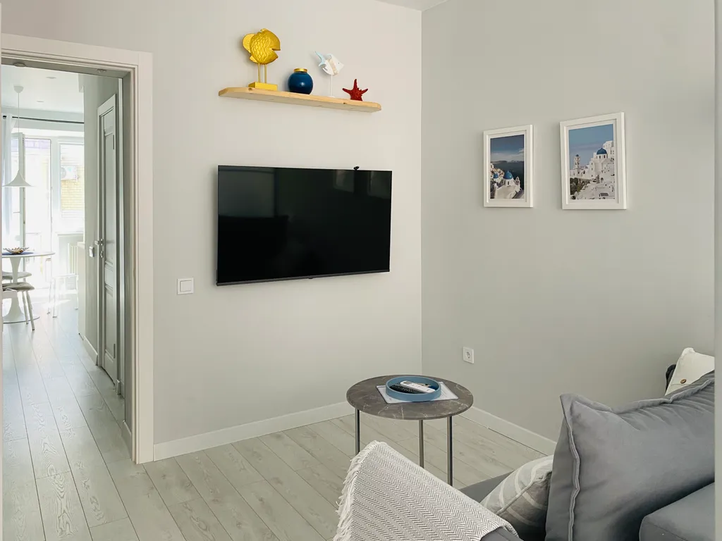 Море через дорогу