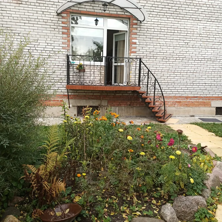 Коттедж Уютный дом с садом — Гатчина