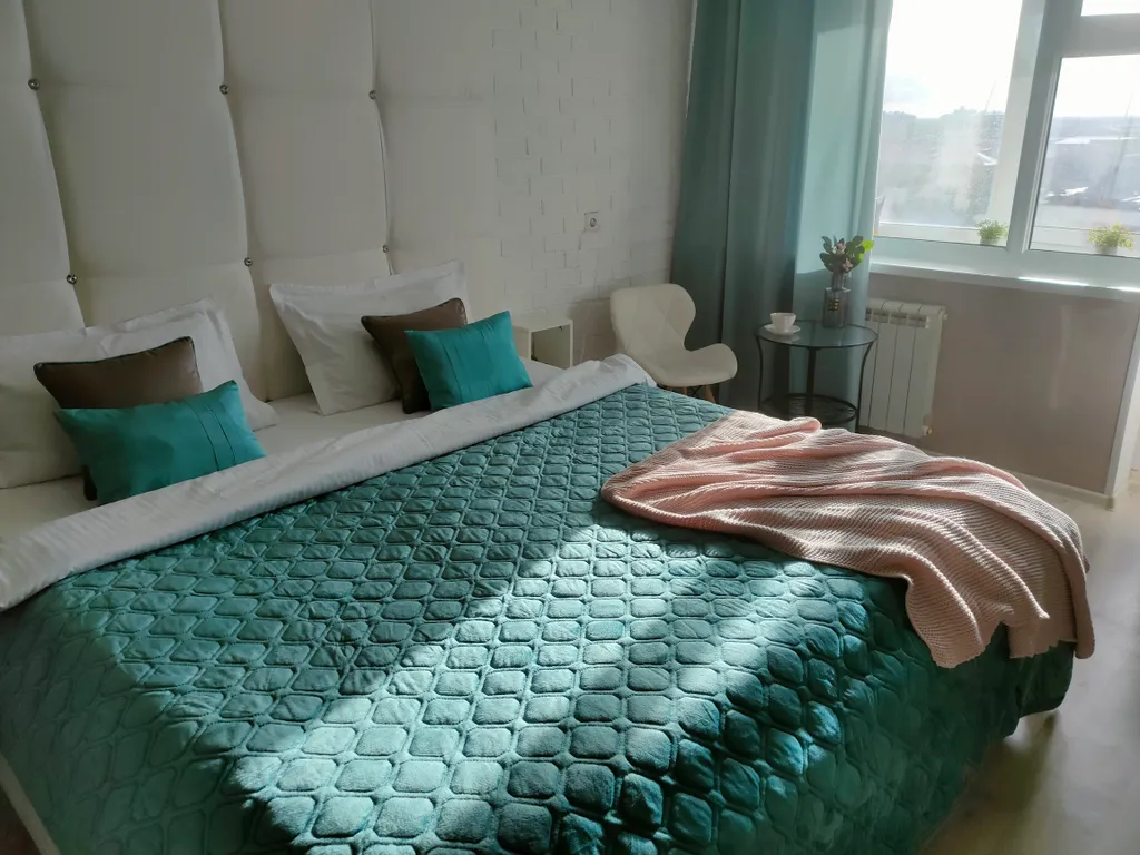 1 комн. с балконом большой кроватью