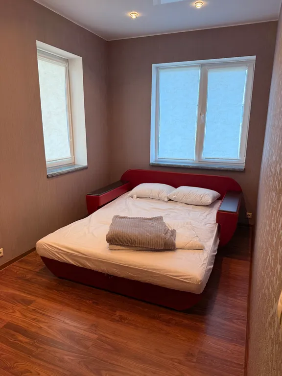 Уютный дом у леса