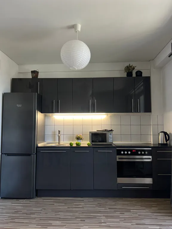 Квартира в центре города с широкой кроватью