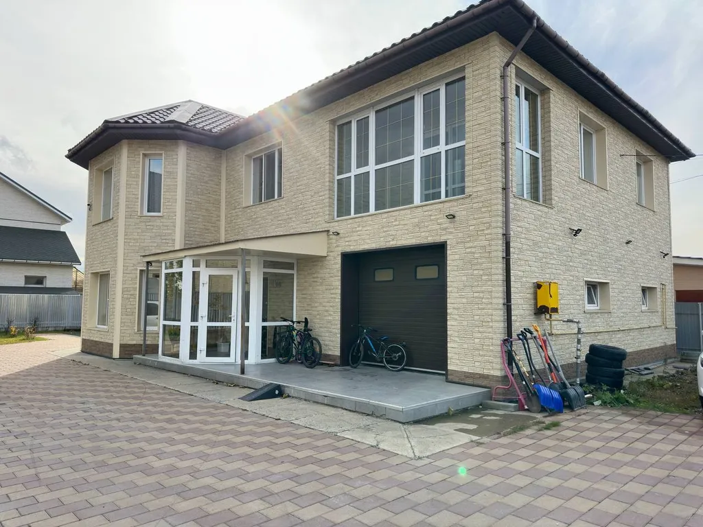 Двухэтажный коттедж в Южно-Сахалинске, это уютный дом вдали от дома