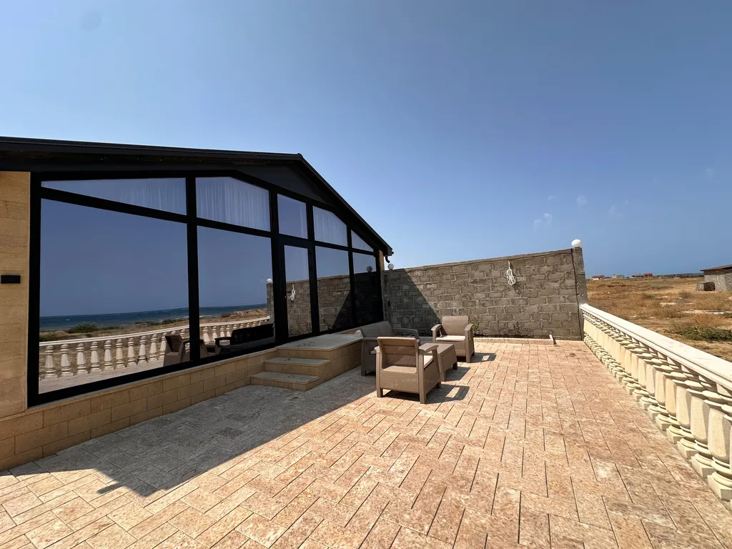 Дом с видом на море