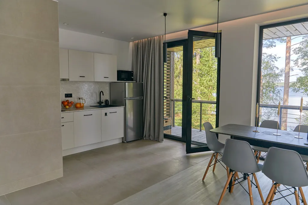 Коттедж Дом с 2 спальнями на 1 линии с видом на озеро — Ермилово