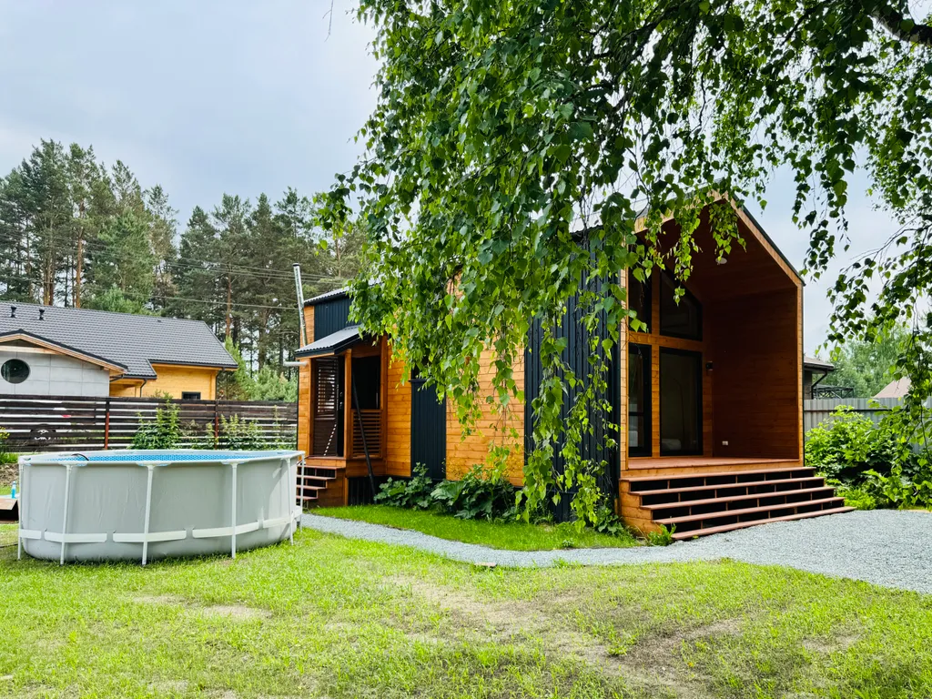 Дом в эко стиле с мангалом и видом на лес