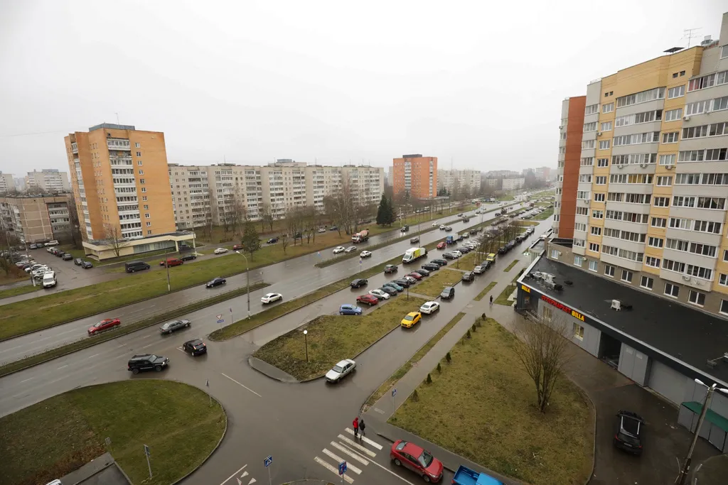 Современная студия в новостройке Маркса 89