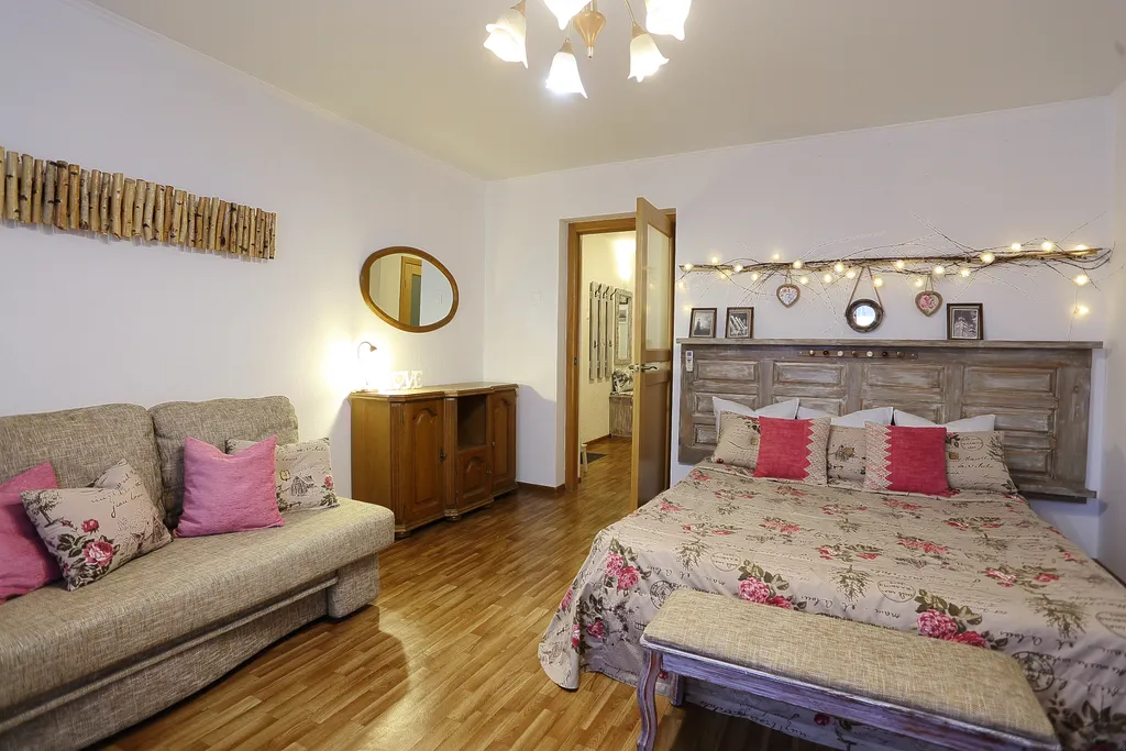 flat-all 81 Rustik, 1-комнатная  до 5 мест, паркинг, ТРЦ ГЧ