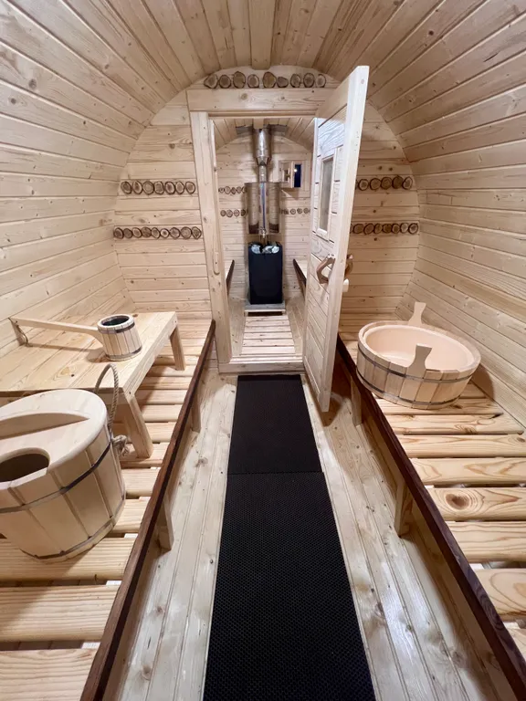 Дом с банным чаном, баней и домашним кинотеатром