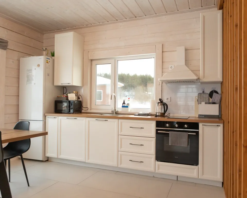 Большой дом с видом на озеро, 3 спальнями, сауной и настольным футболом